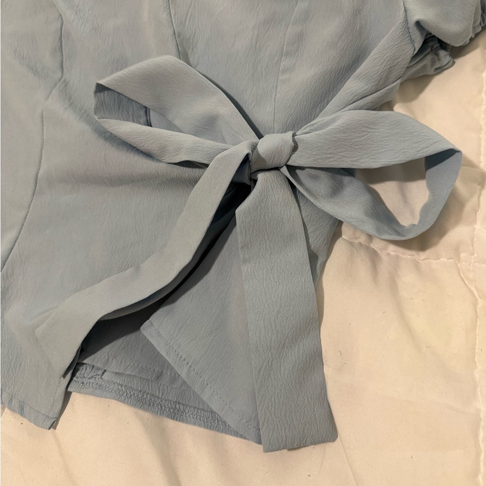 SHEIN Light Blue Puff Sleeve Blouse with Bow Sz Large - Picture 6 of 7
